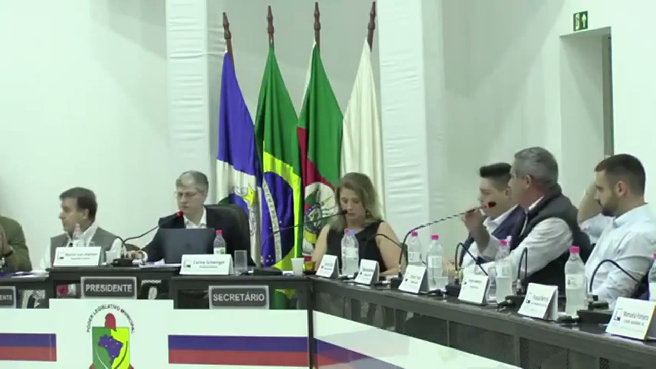 Vídeo do evento em 1:08:53