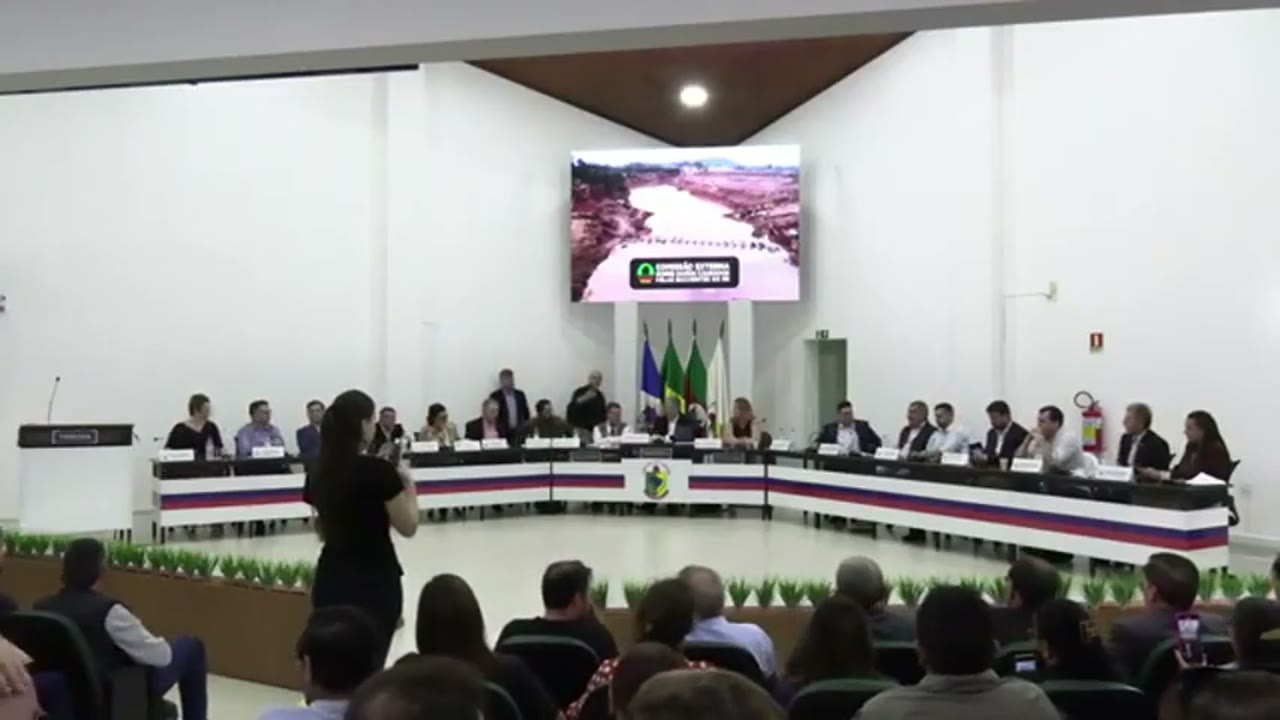 Vídeo do evento em 1:20:32