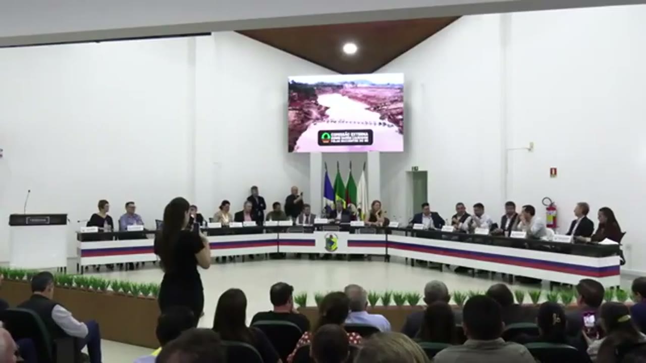 Vídeo do evento em 1:20:48