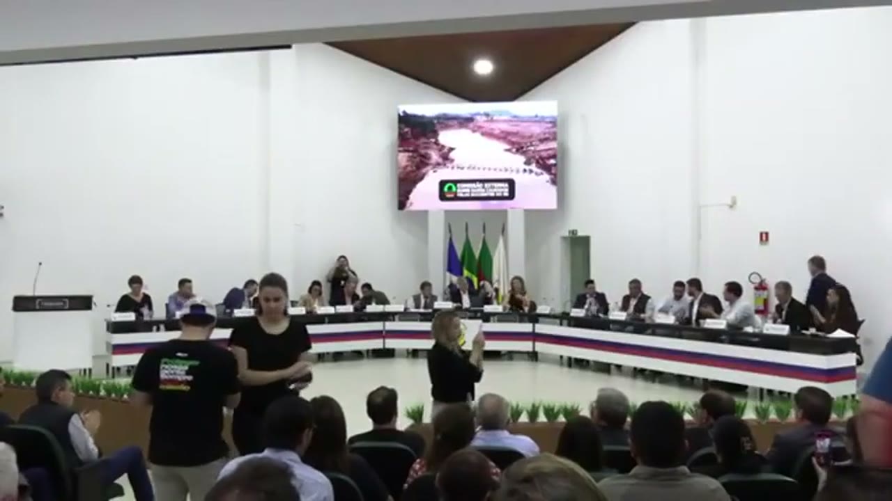 Vídeo do evento em 1:29:15