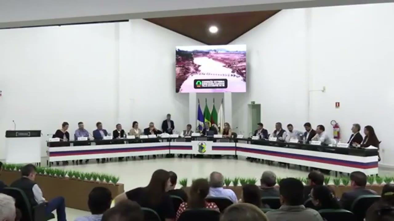 Vídeo do evento em 2:00:48