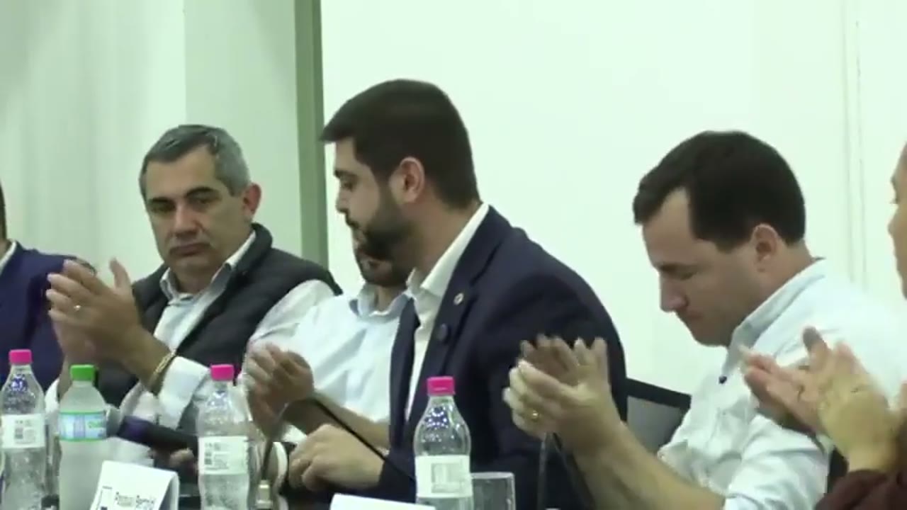 Vídeo do evento em 2:06:14