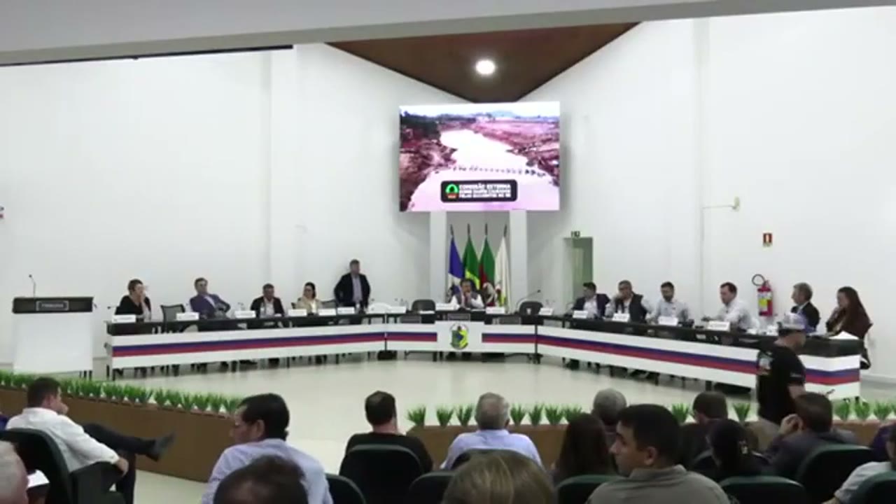 Vídeo do evento em 2:22:35