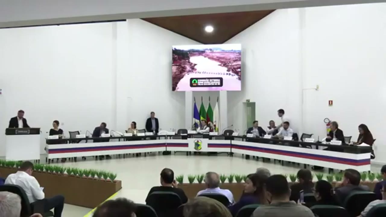 Vídeo do evento em 2:23:01