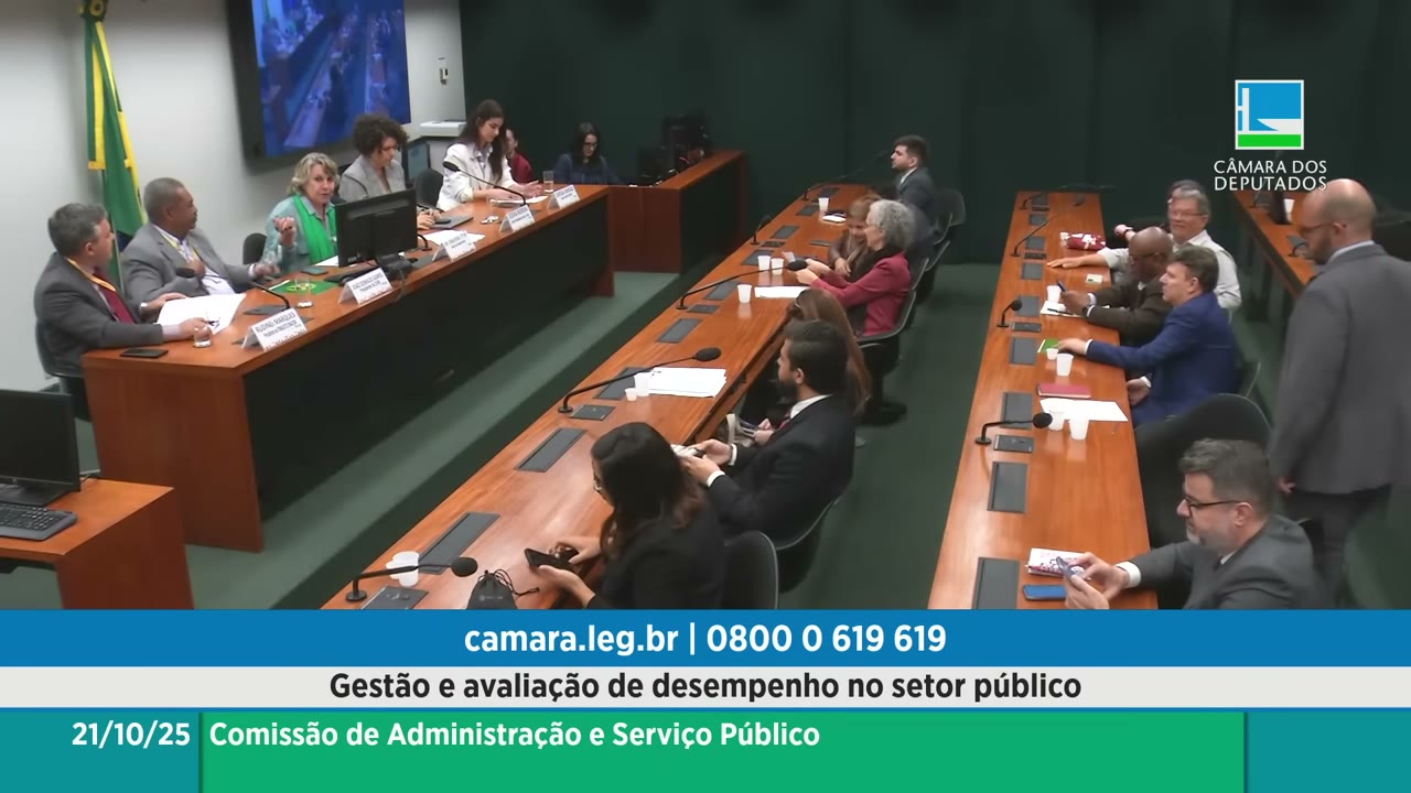 Vídeo do evento em 1:44:37