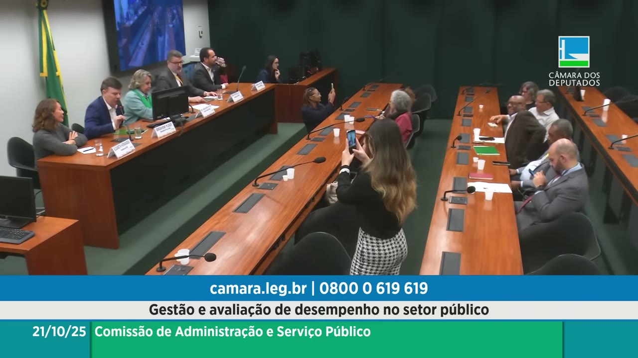 Vídeo do evento em 1:55:34