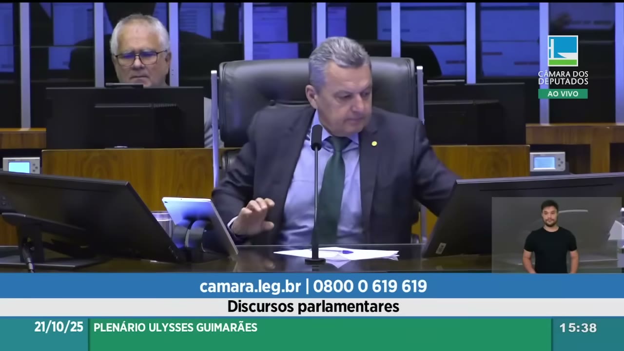 Vídeo do evento em 1:43:53