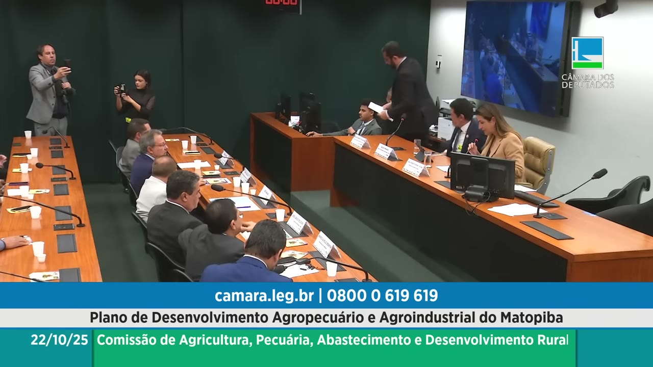 Vídeo do evento em 1:21:09