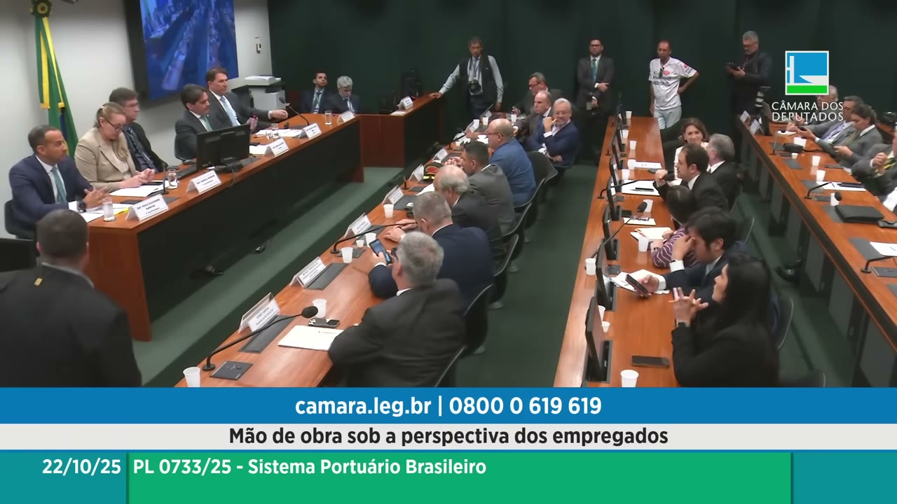 Vídeo do evento em 1:44:24