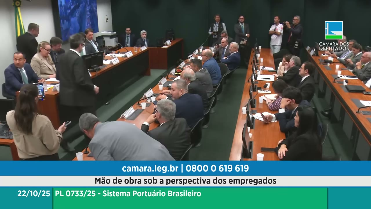 Vídeo do evento em 1:44:34
