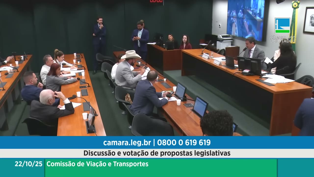 Vídeo do evento em 1:04:05