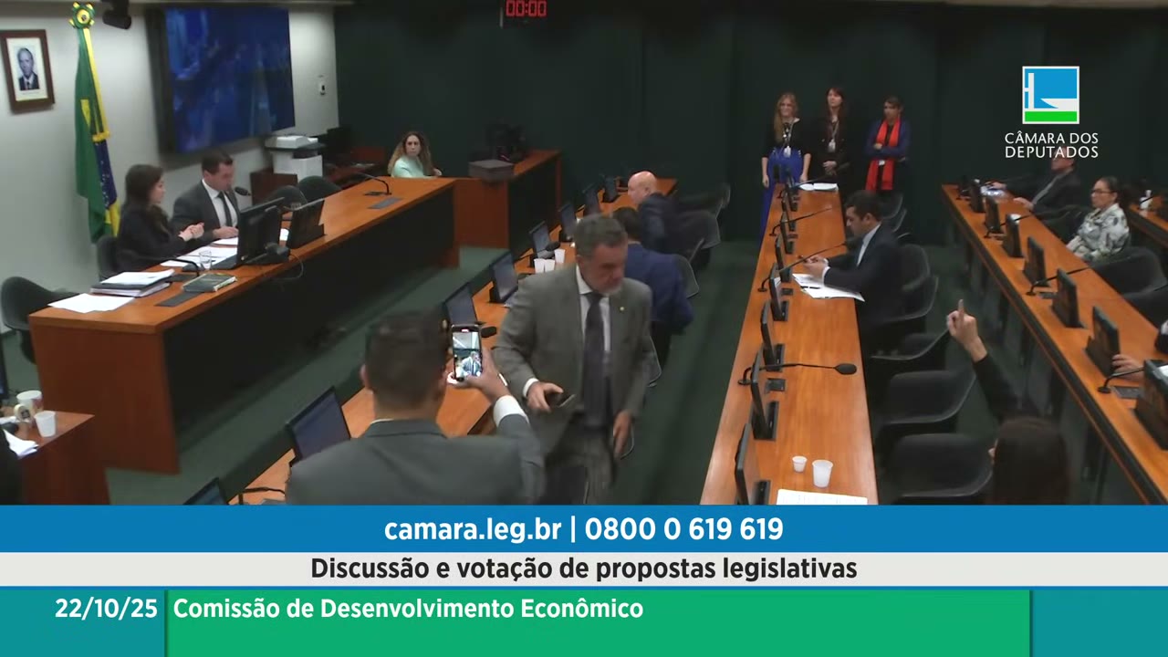 Vídeo do evento em 41:37