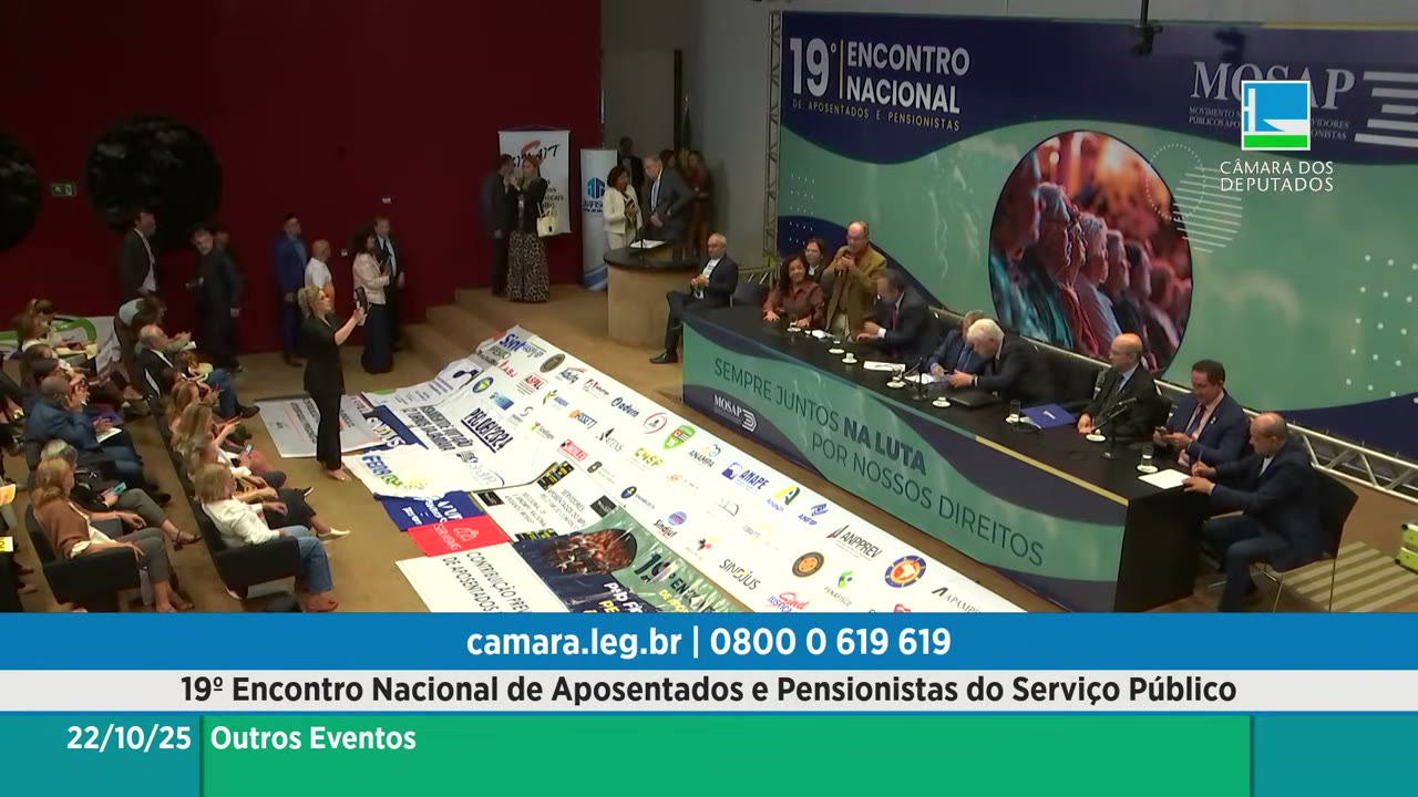 Vídeo do evento em 1:15:48