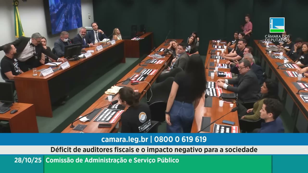 Vídeo do evento em 1:24:34