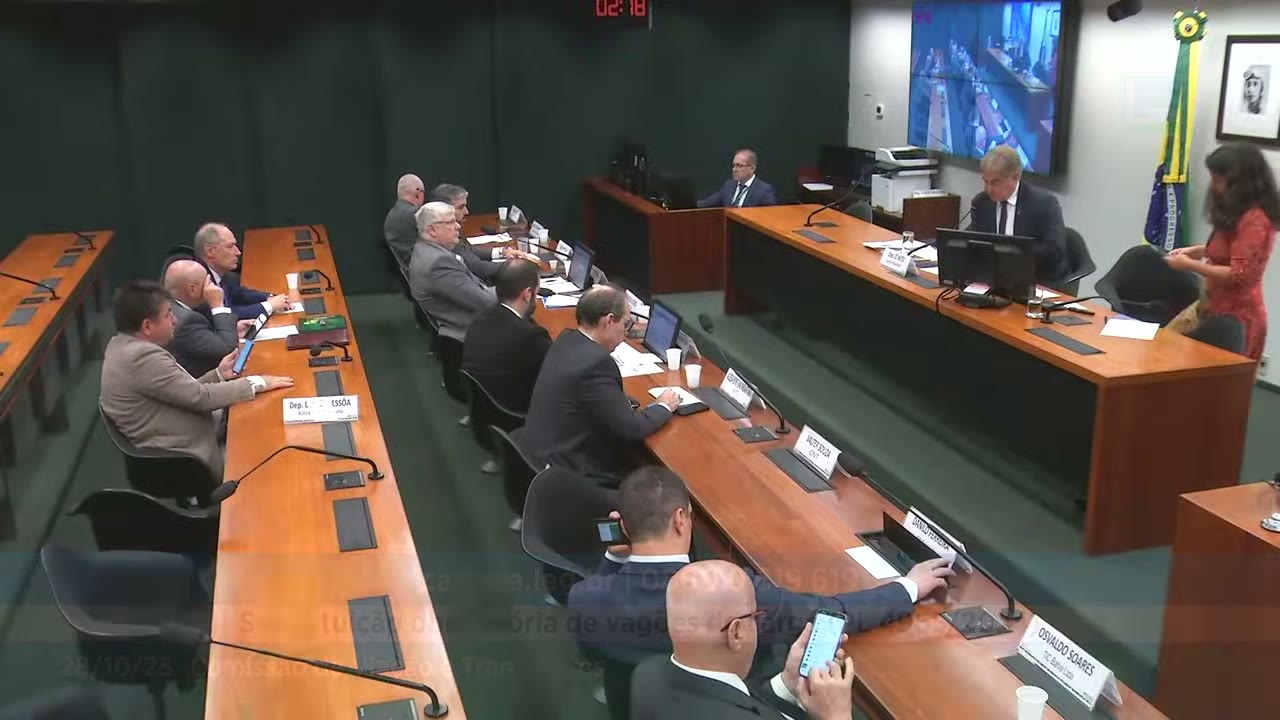 Vídeo do evento em 2:03:34