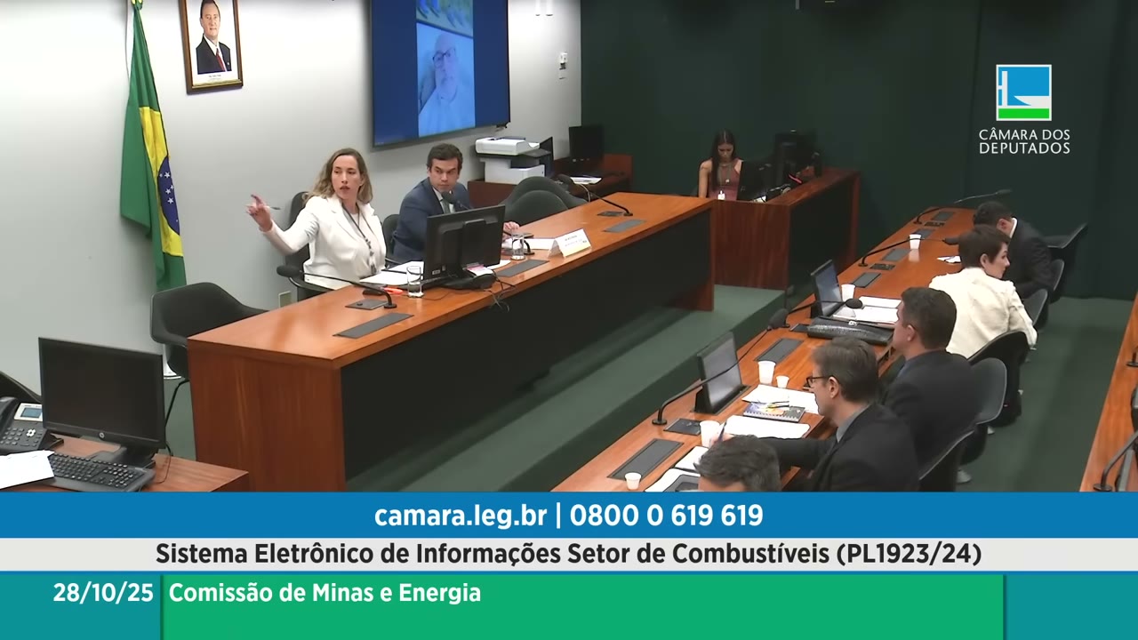 Vídeo do evento em 1:15:24