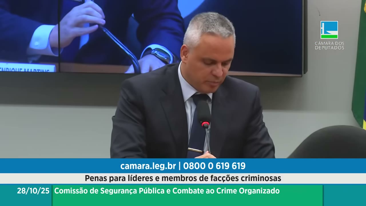 Vídeo do evento em 1:15:12