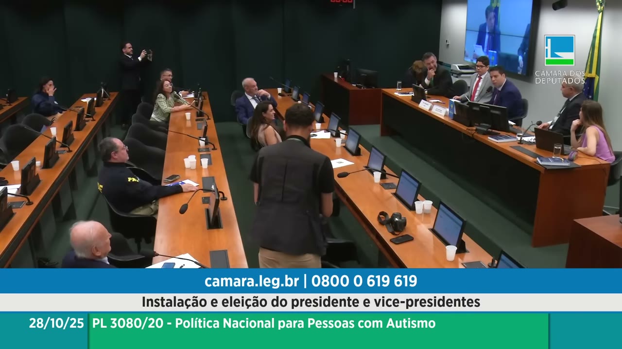 Vídeo do evento em 2:08:56