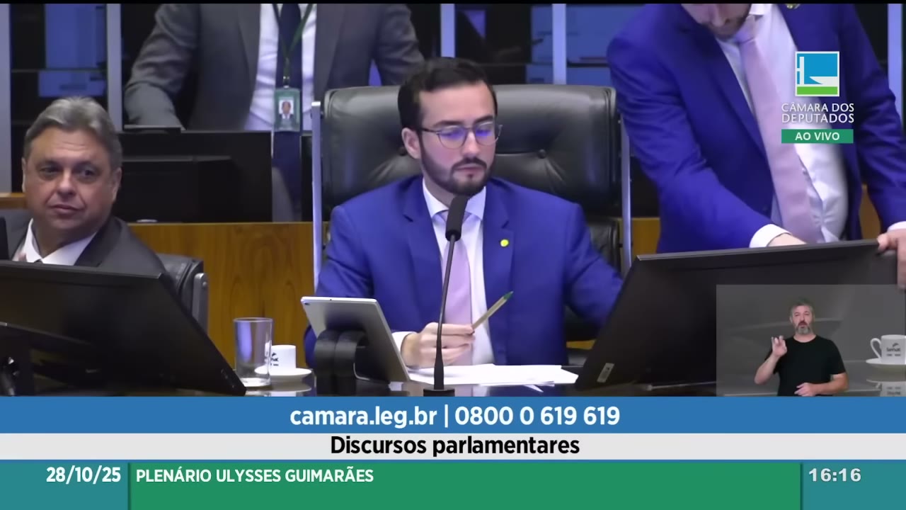 Vídeo do evento em 1:05:54