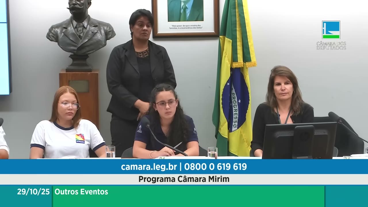 Vídeo do evento em 1:00:55