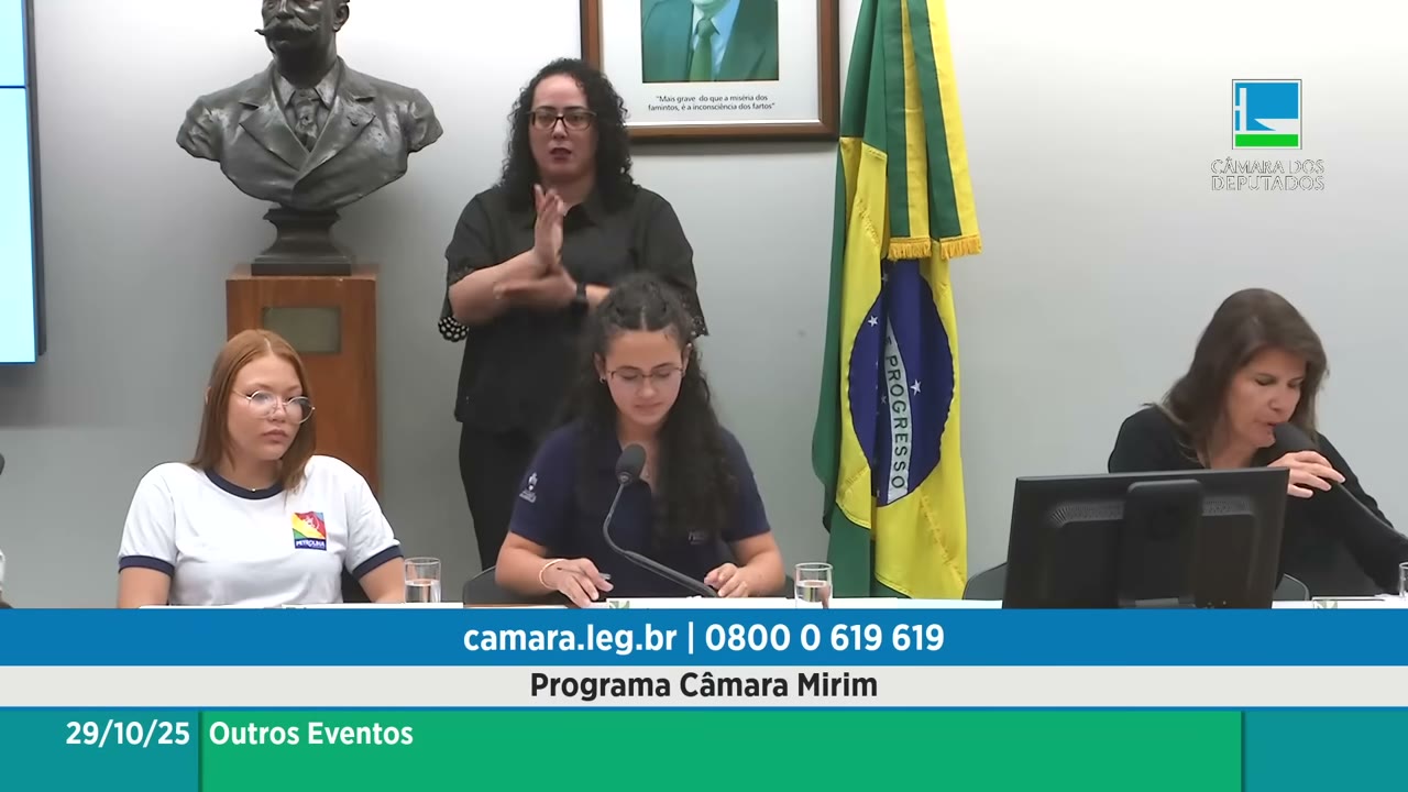Vídeo do evento em 1:04:33