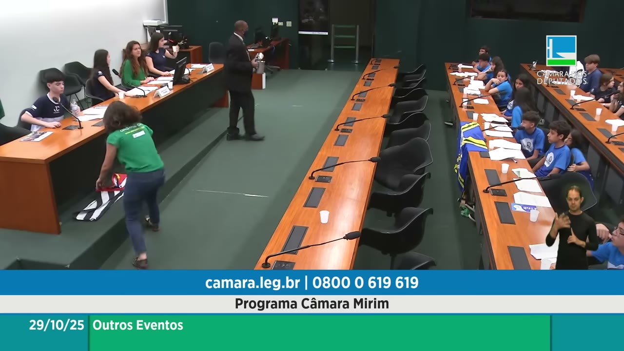 Vídeo do evento em 1:18:36