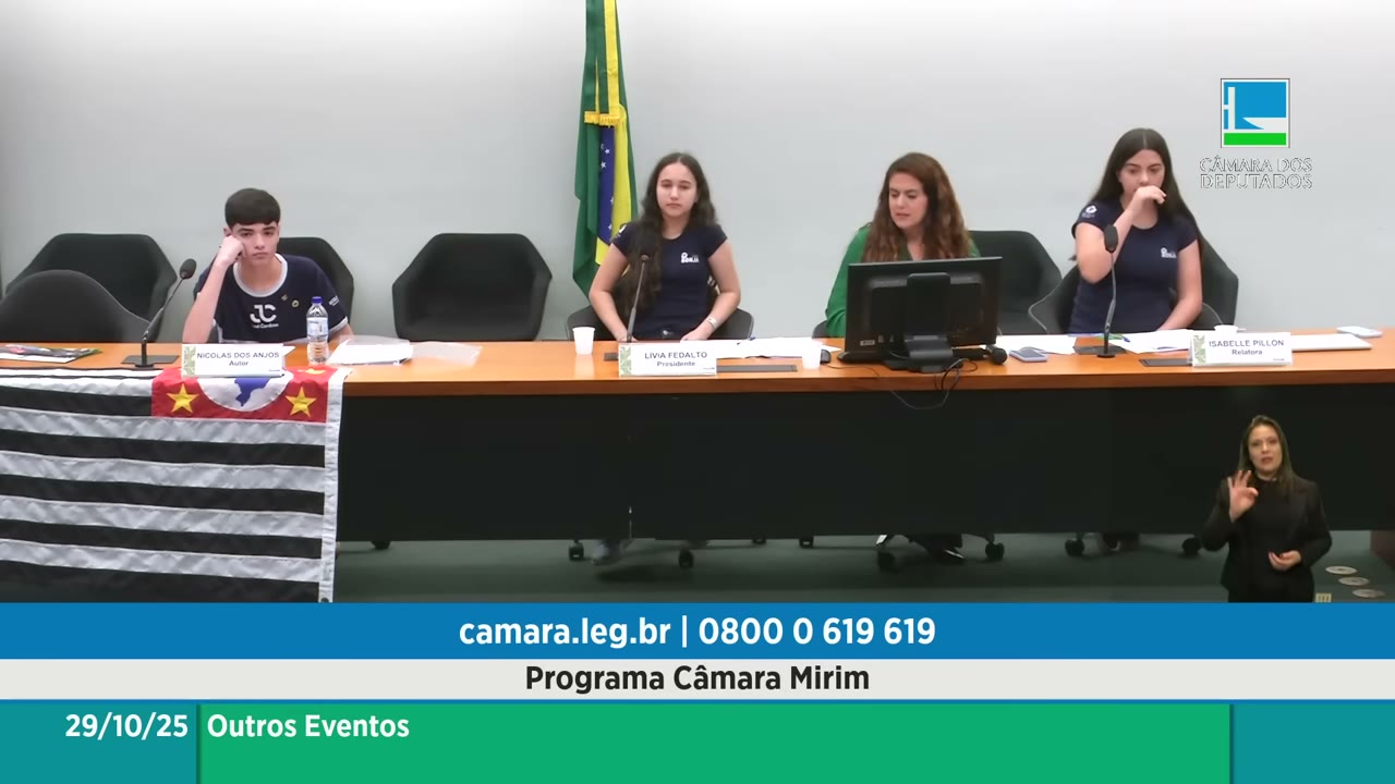 Vídeo do evento em 1:32:12