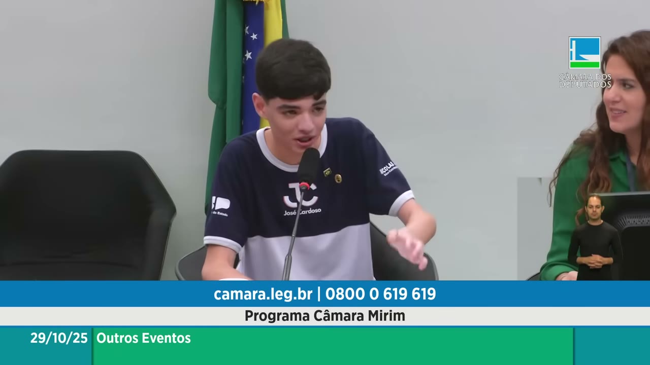 Vídeo do evento em 1:44:48