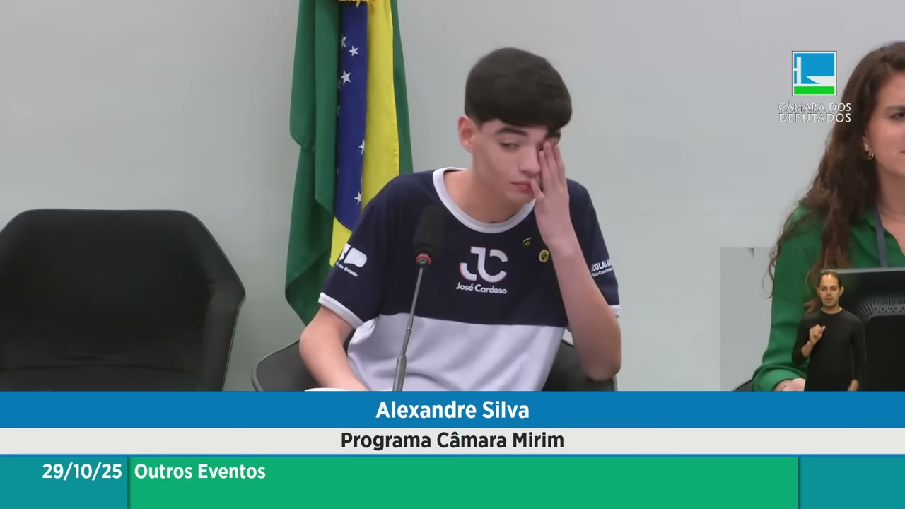 Vídeo do evento em 1:44:55