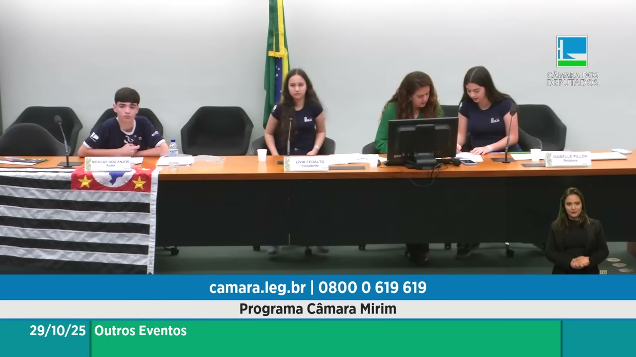 Vídeo do evento em 2:02:17