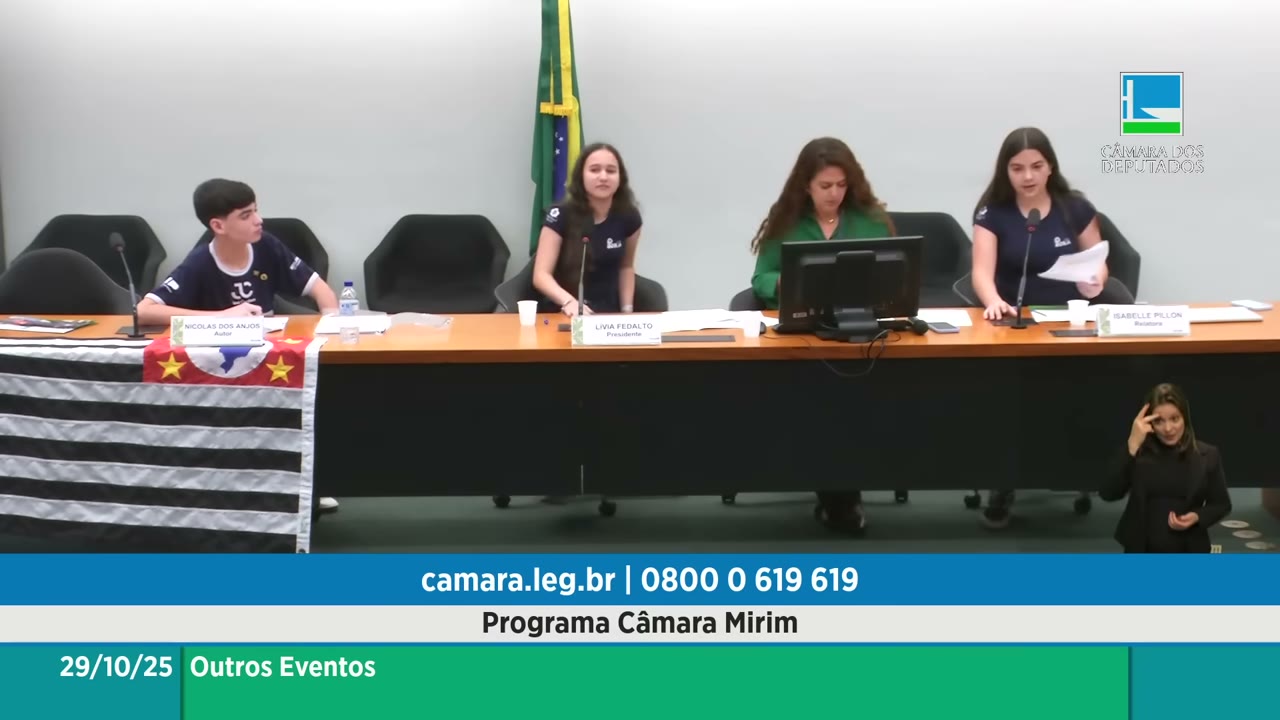 Vídeo do evento em 2:03:38