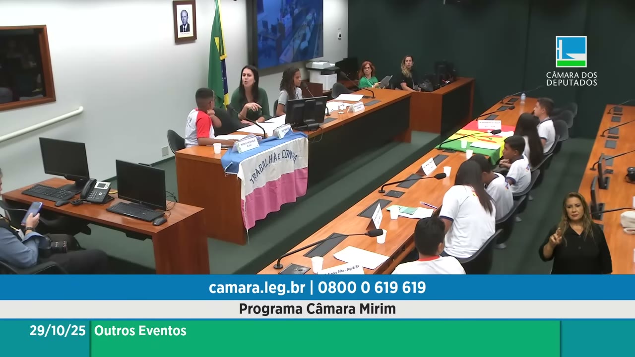 Vídeo do evento em 1:02:30