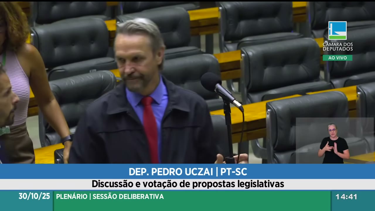 Vídeo do evento em 2:05:32