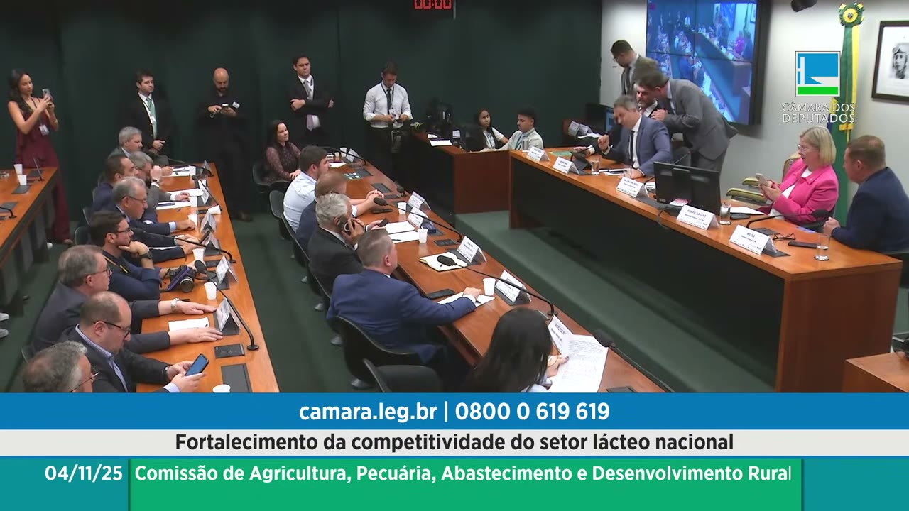 Vídeo do evento em 39:00