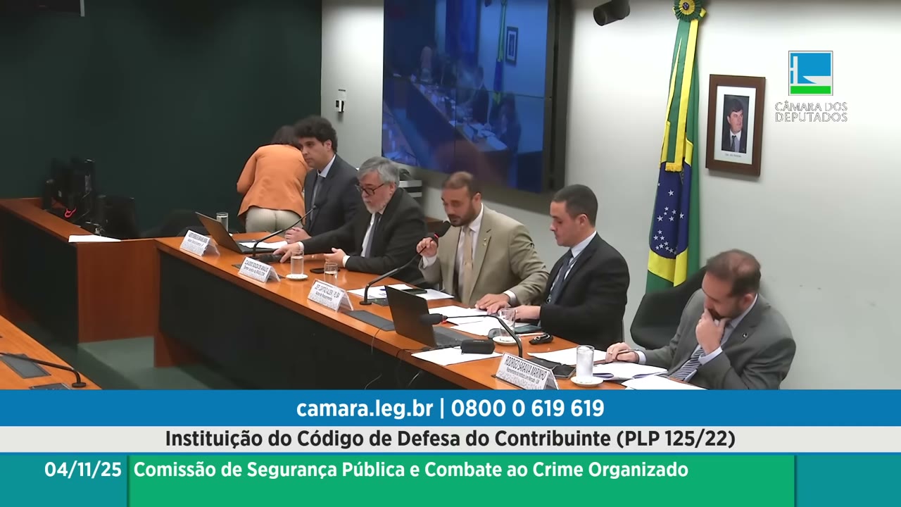 Vídeo do evento em 1:12:59