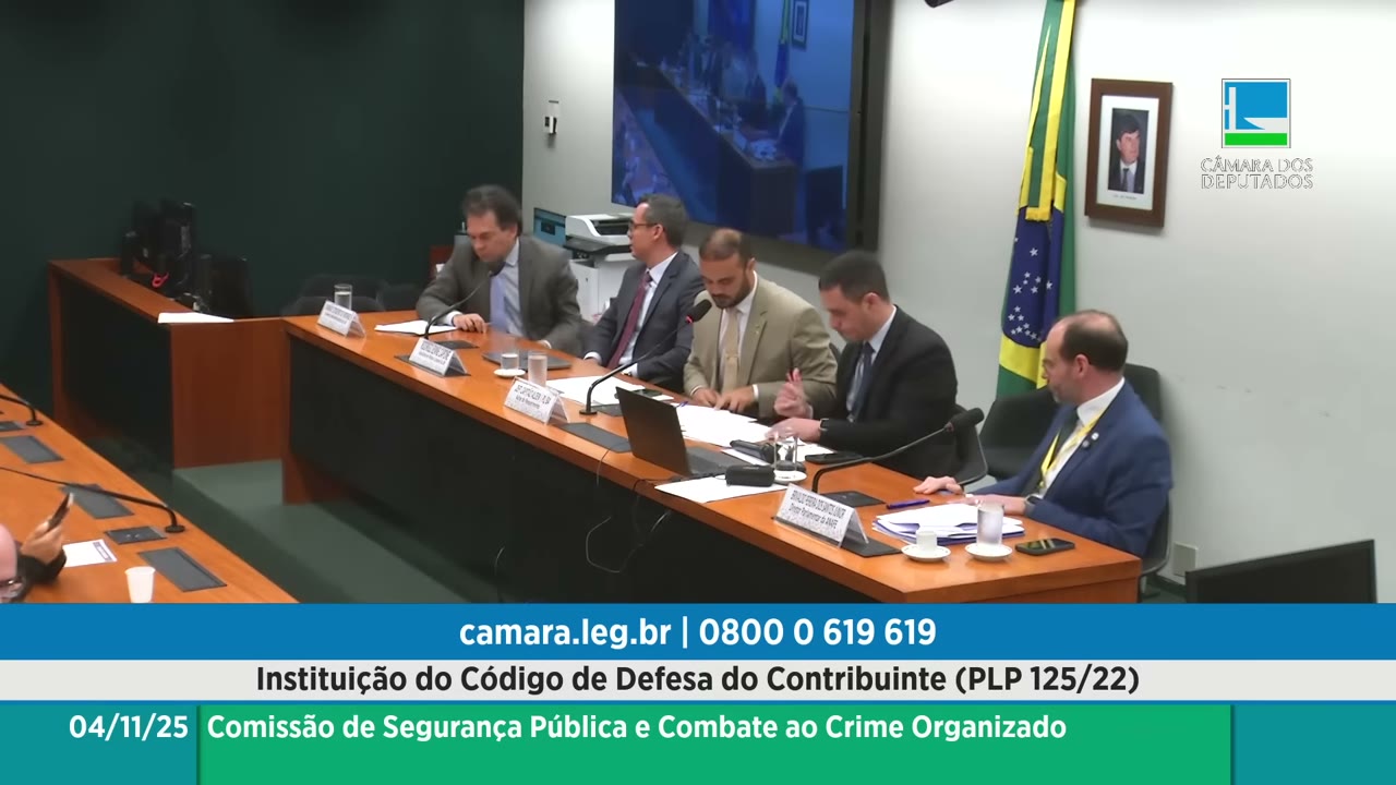Vídeo do evento em 2:04:29