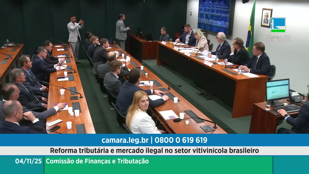Vídeo do evento em 38:00