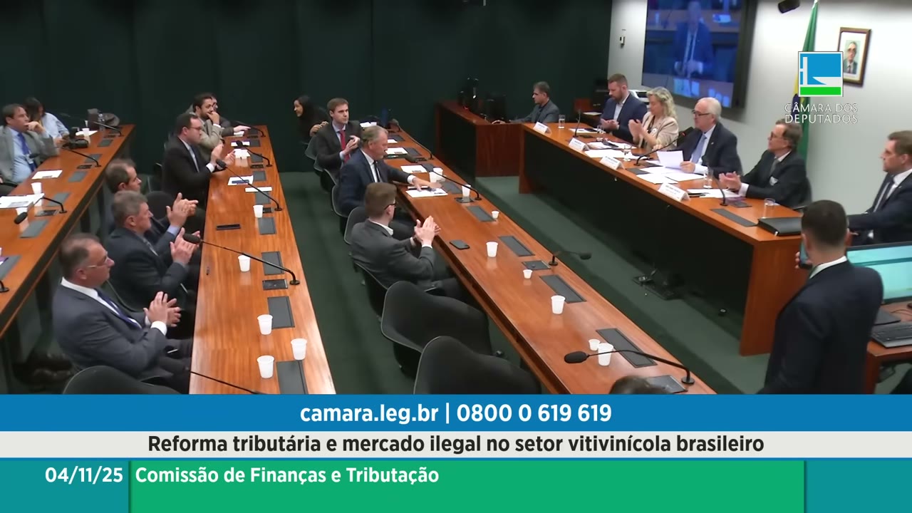 Vídeo do evento em 1:44:06