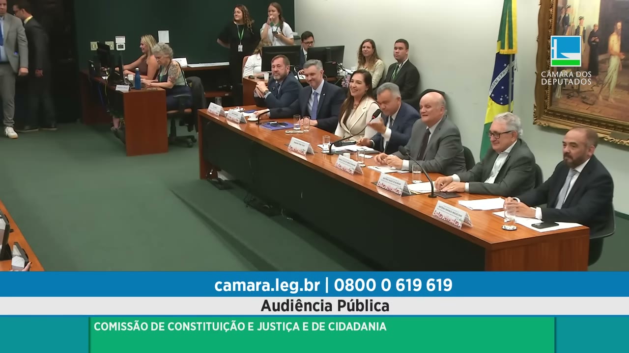 Vídeo do evento em 1:19:36