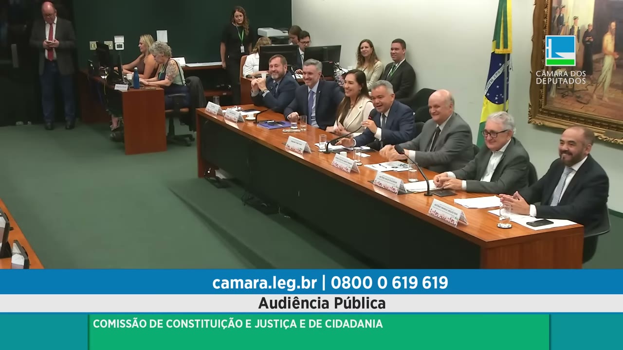 Vídeo do evento em 1:20:19
