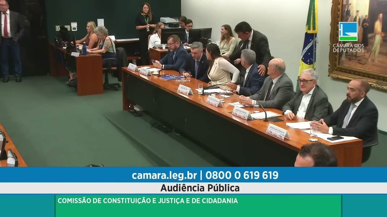 Vídeo do evento em 1:21:23