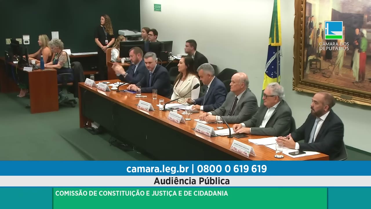 Vídeo do evento em 1:28:10