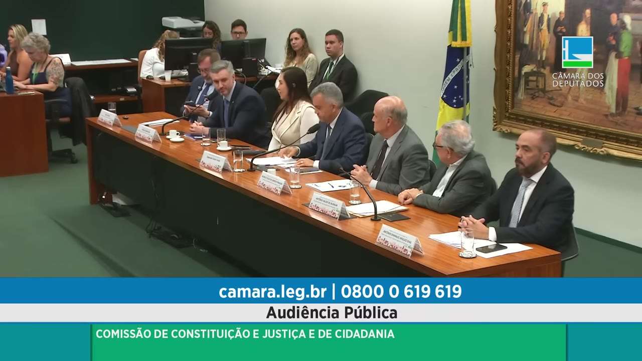Vídeo do evento em 2:06:18