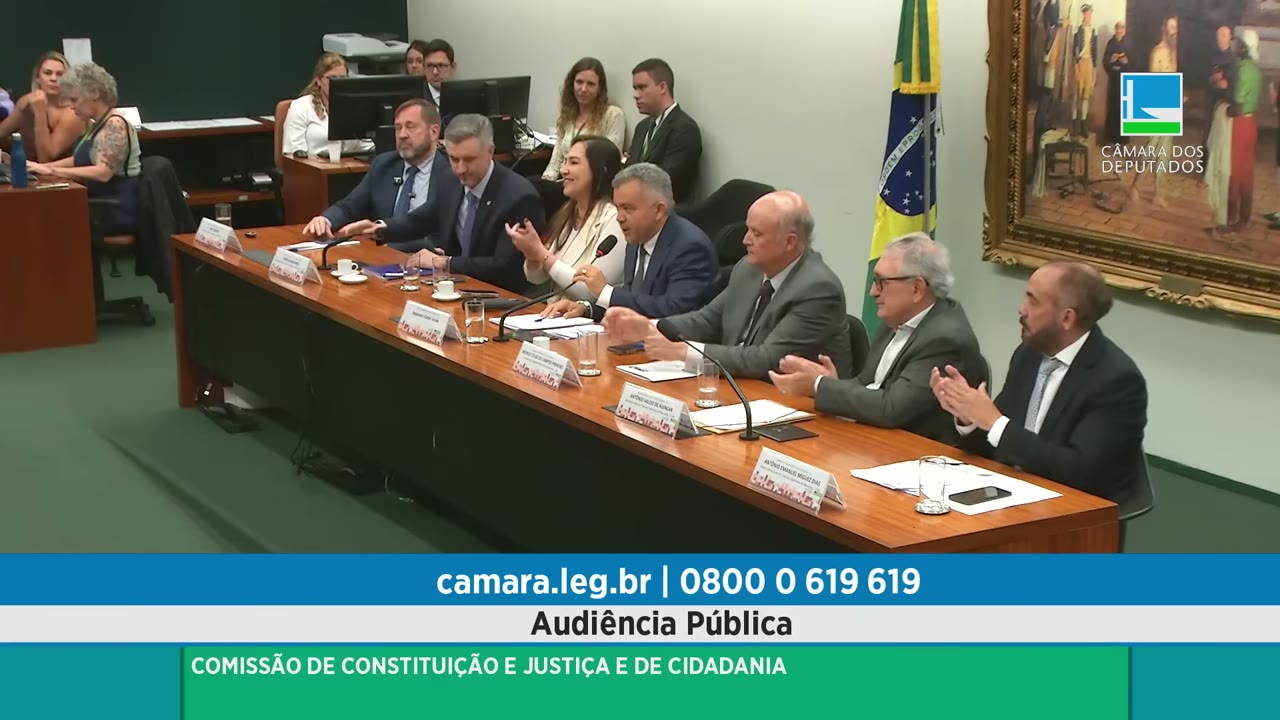 Vídeo do evento em 2:08:01