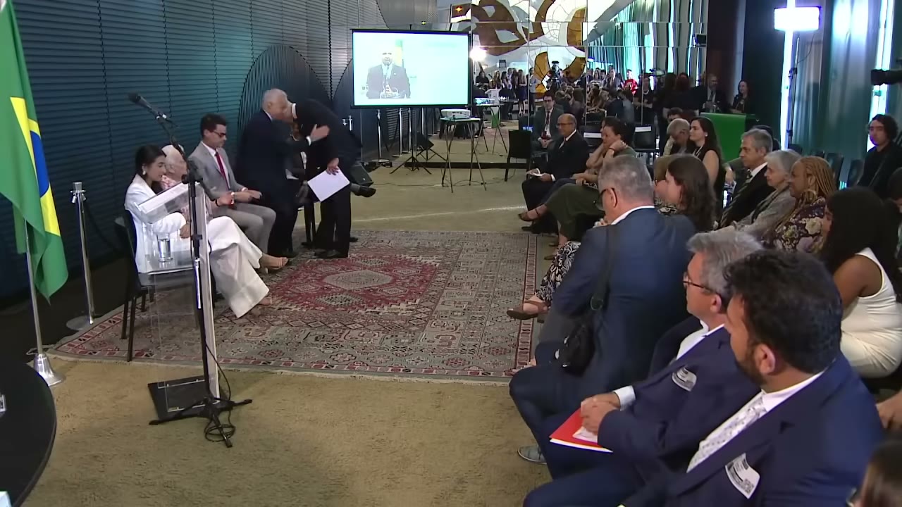 Vídeo do evento em 28:56
