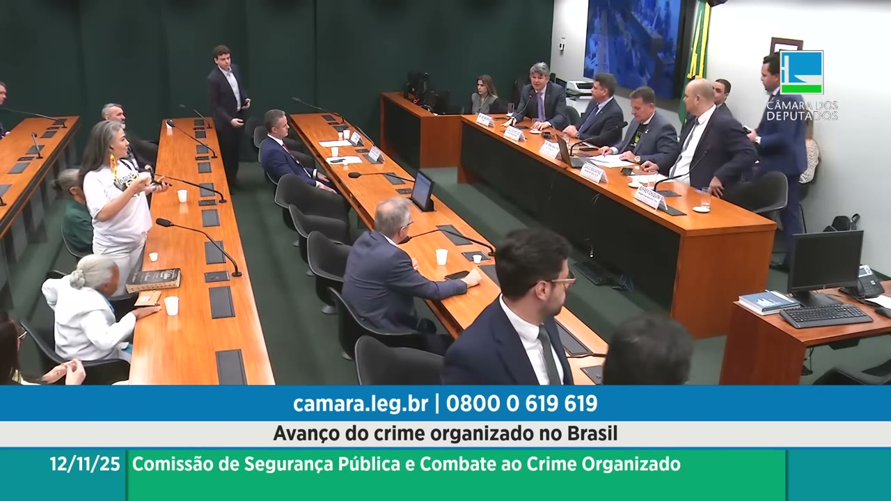 Vídeo do evento em 1:15:56