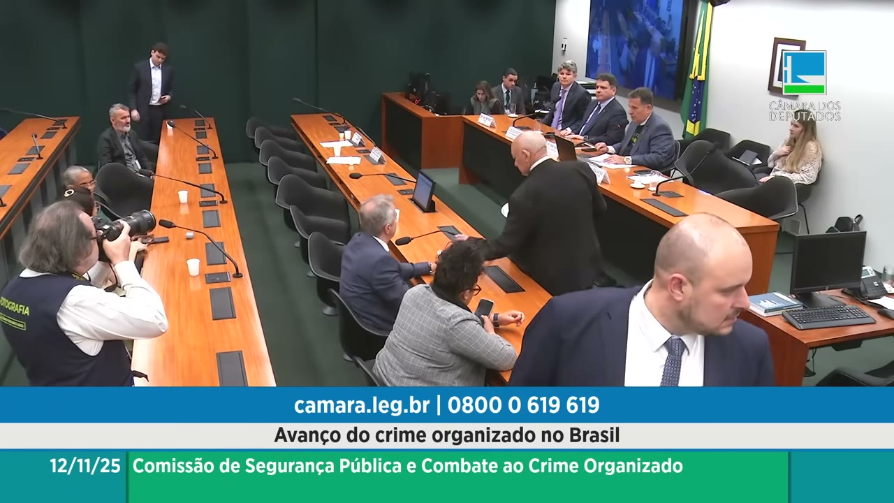 Vídeo do evento em 1:17:40