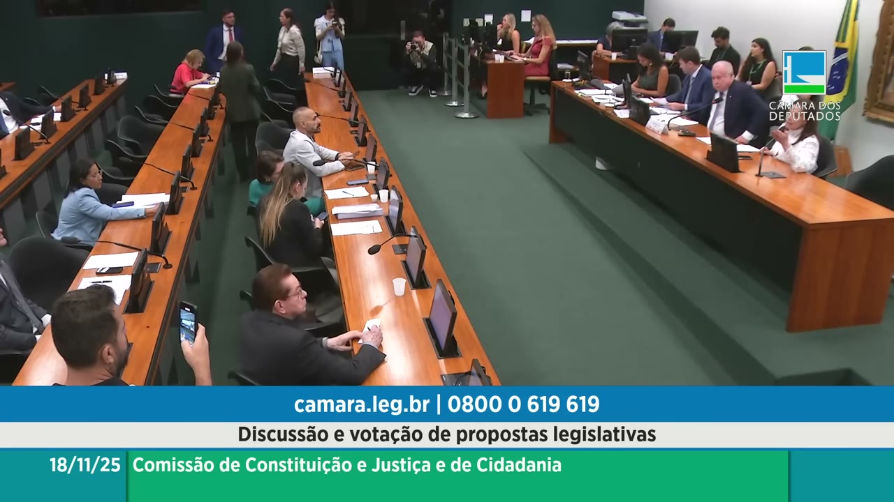 Vídeo do evento em 1:23:57