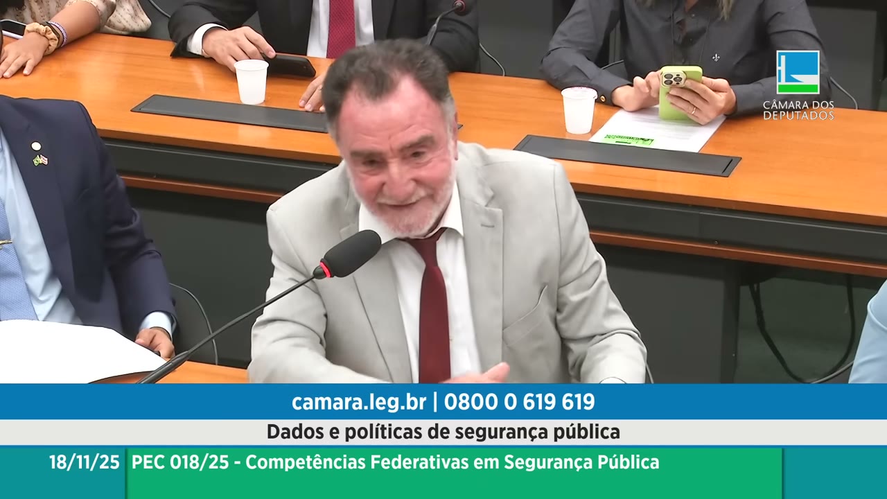 Vídeo do evento em 1:15:14