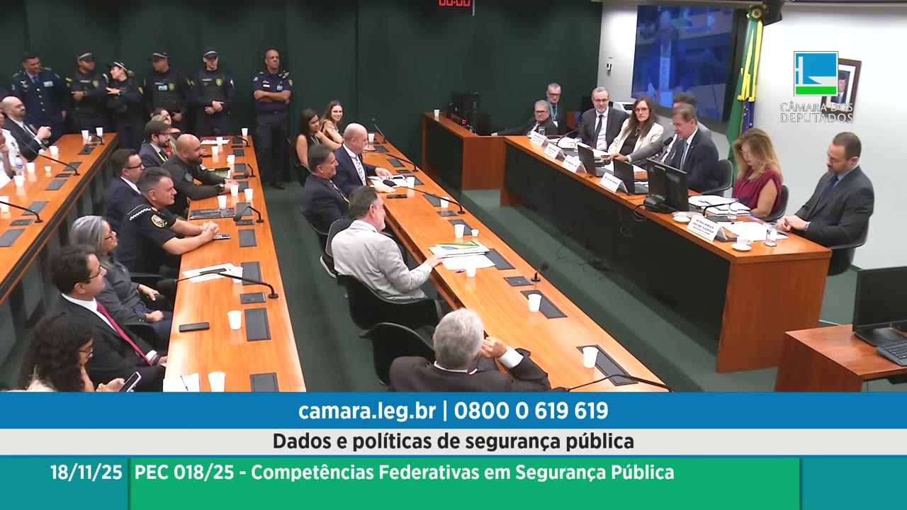 Vídeo do evento em 2:01:35